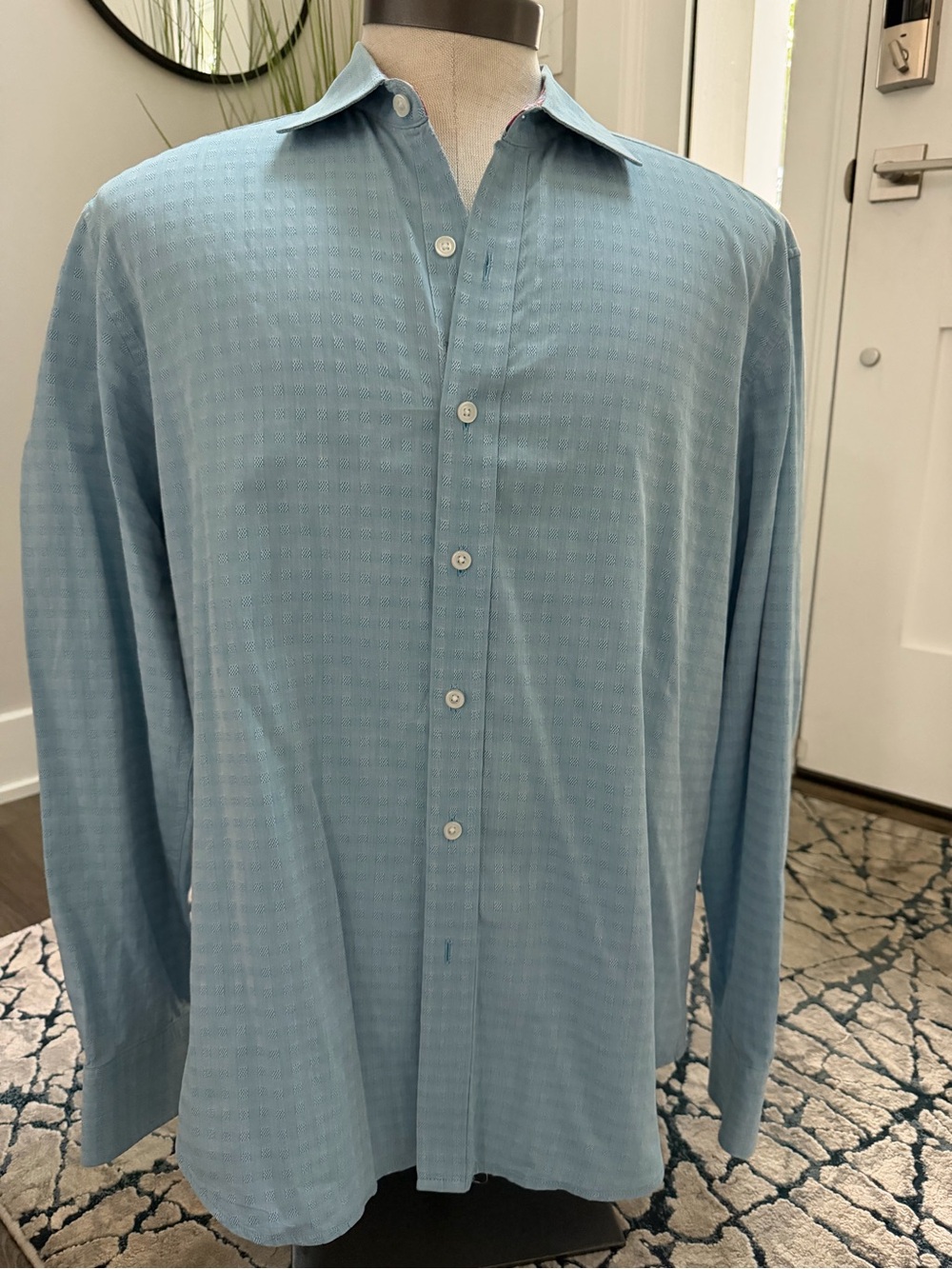 Robert Graham Men's Light Blue Textured Button-Down Shirt